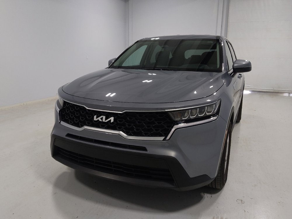 Used 2023 Kia Sorento LX image 15