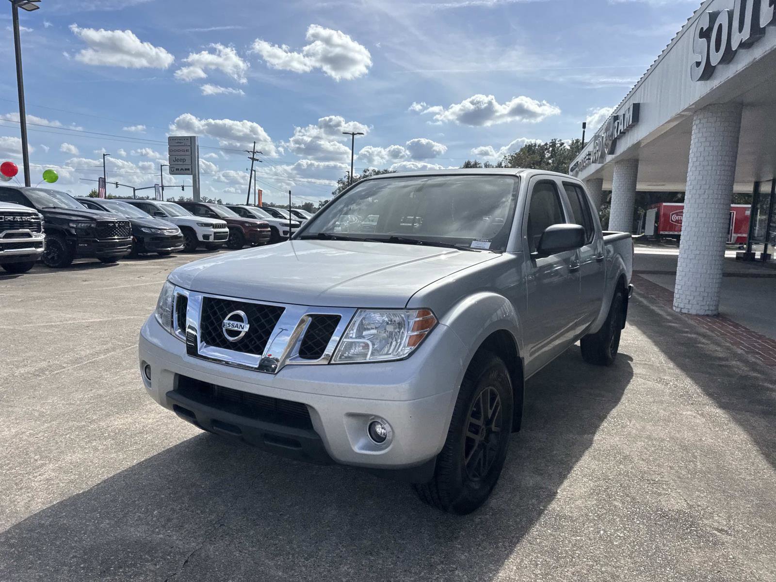 Used 2019 Nissan Frontier SV w/ Value Truck Package image 3