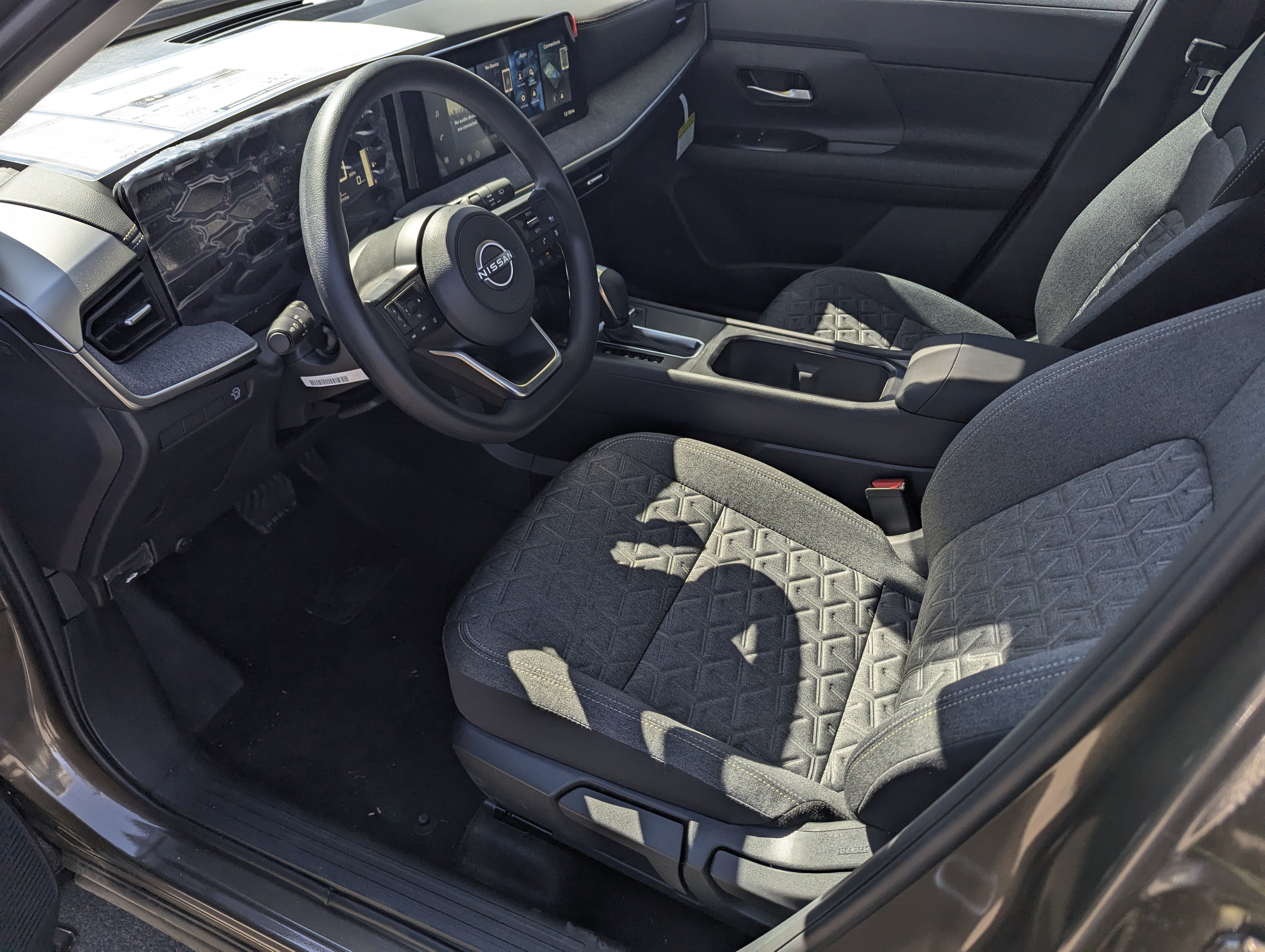 New 2026 Nissan Kicks SV image 9