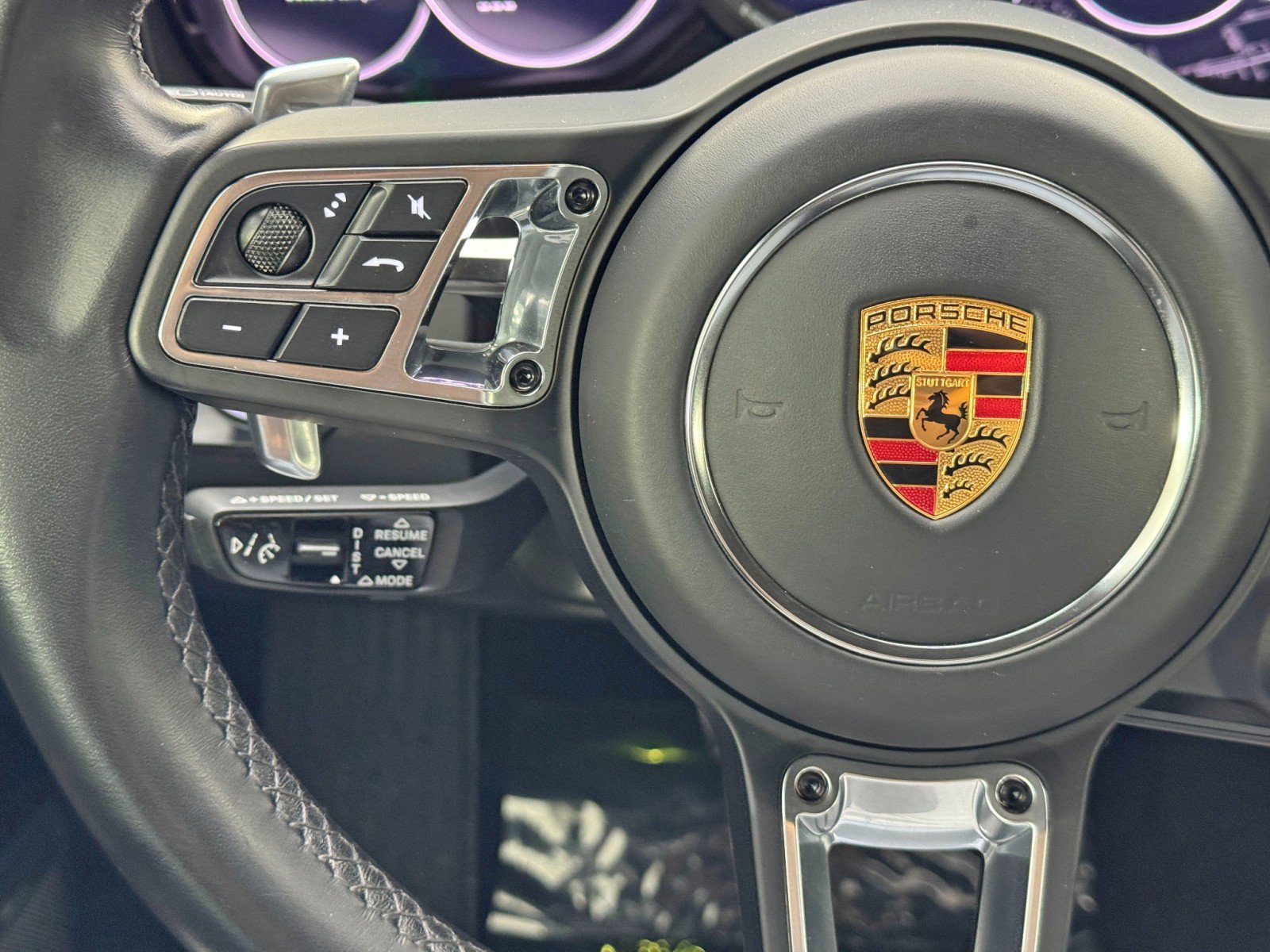 Used 2022 Porsche Cayenne Turbo S image 22
