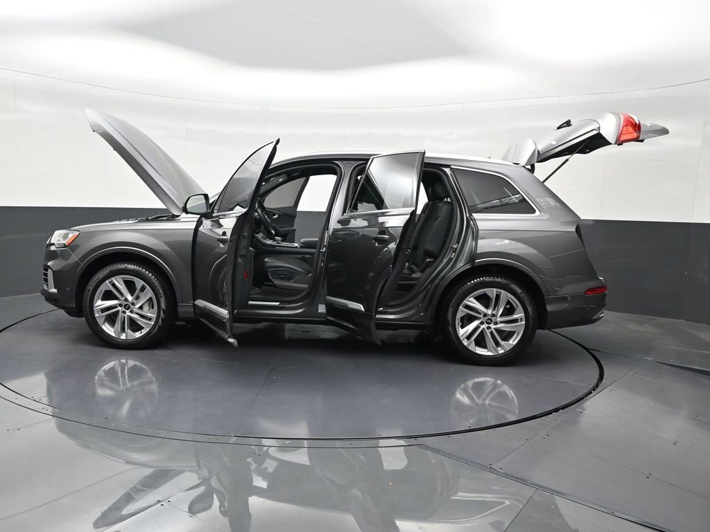 Used 2021 Audi Q7 2.0T Premium Plus w/ Premium Plus Package AWD/4WD image 28
