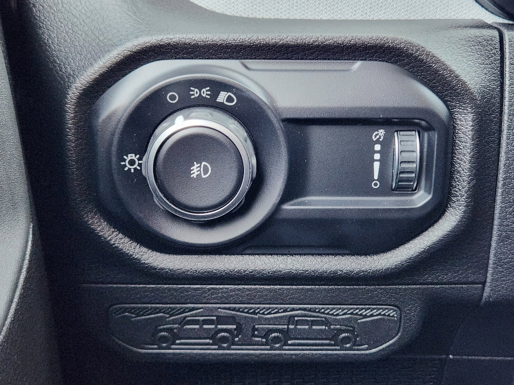 Used 2025 Jeep Wrangler Unlimited Sport image 22