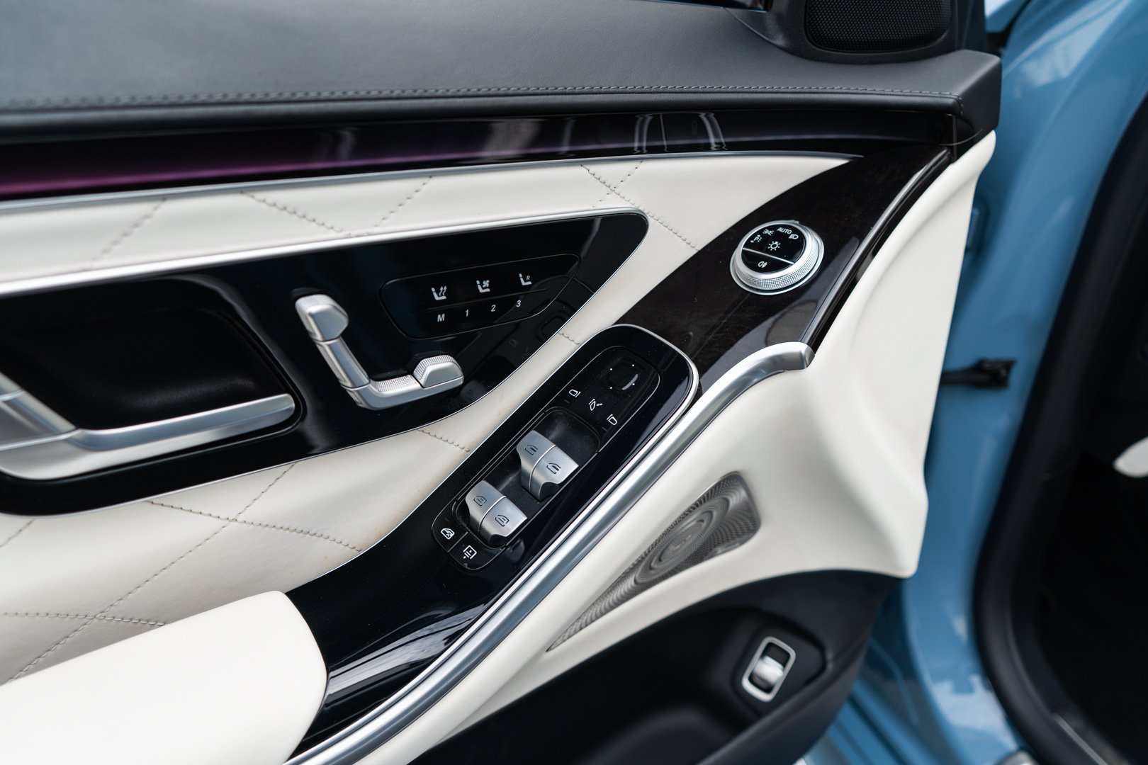 Used 2023 Mercedes-Benz S 500 4MATIC image 11