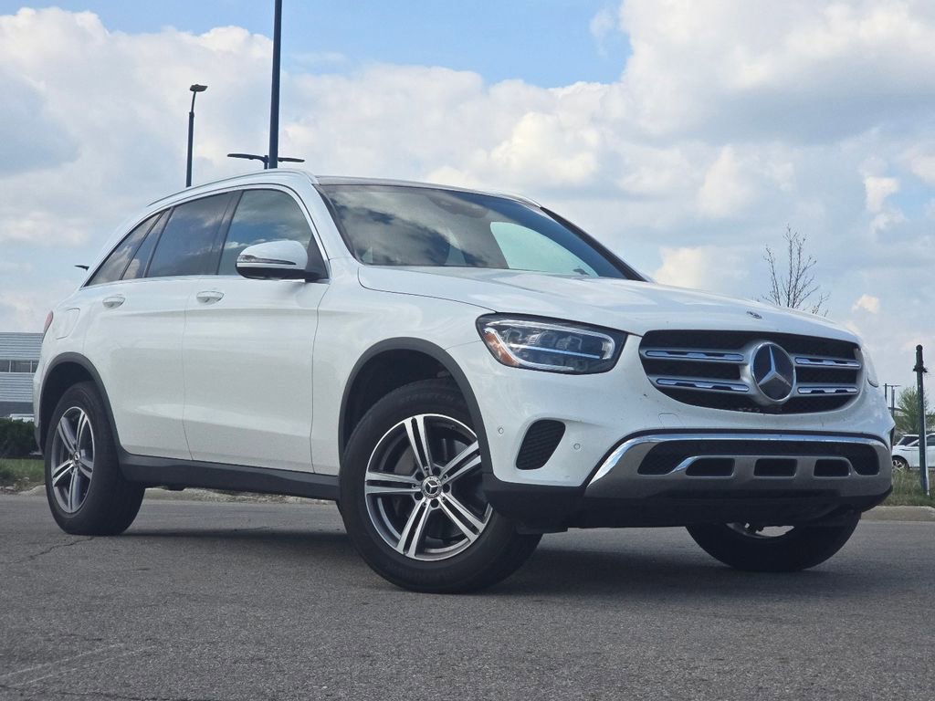 Certified 2022 Mercedes-Benz GLC 300 4MATIC image 2
