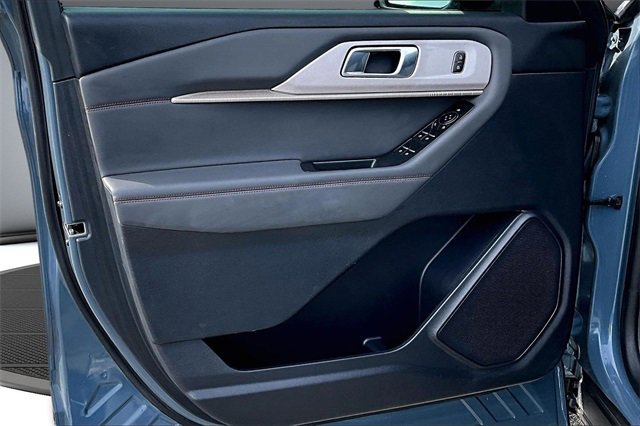 Used 2025 Ford Explorer Active w/ Active Comfort Package image 20