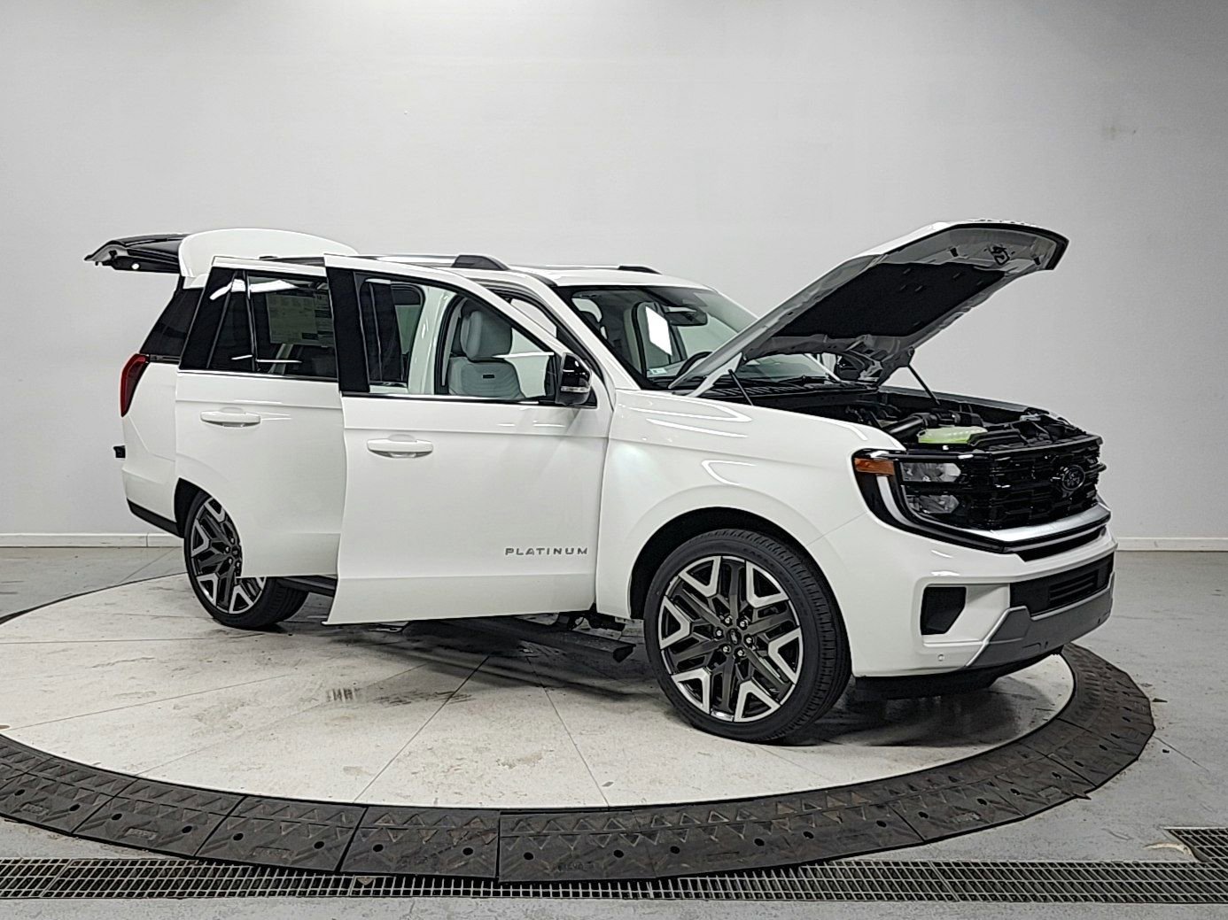 New 2026 Ford Expedition Platinum image 9