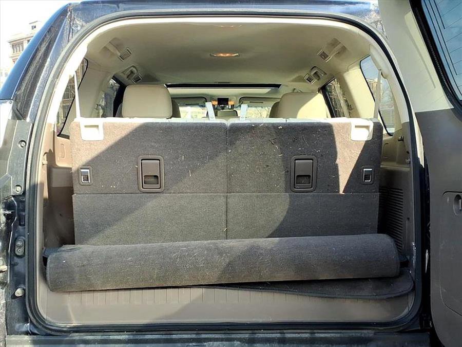 Used 2019 Lexus GX 460 image 9