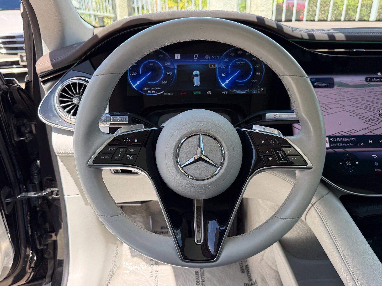 Used 2023 Mercedes-Benz EQS 580 4MATIC SUV image 29