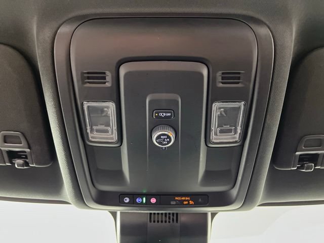 Used 2025 Chevrolet Tahoe LT AWD/4WD image 35