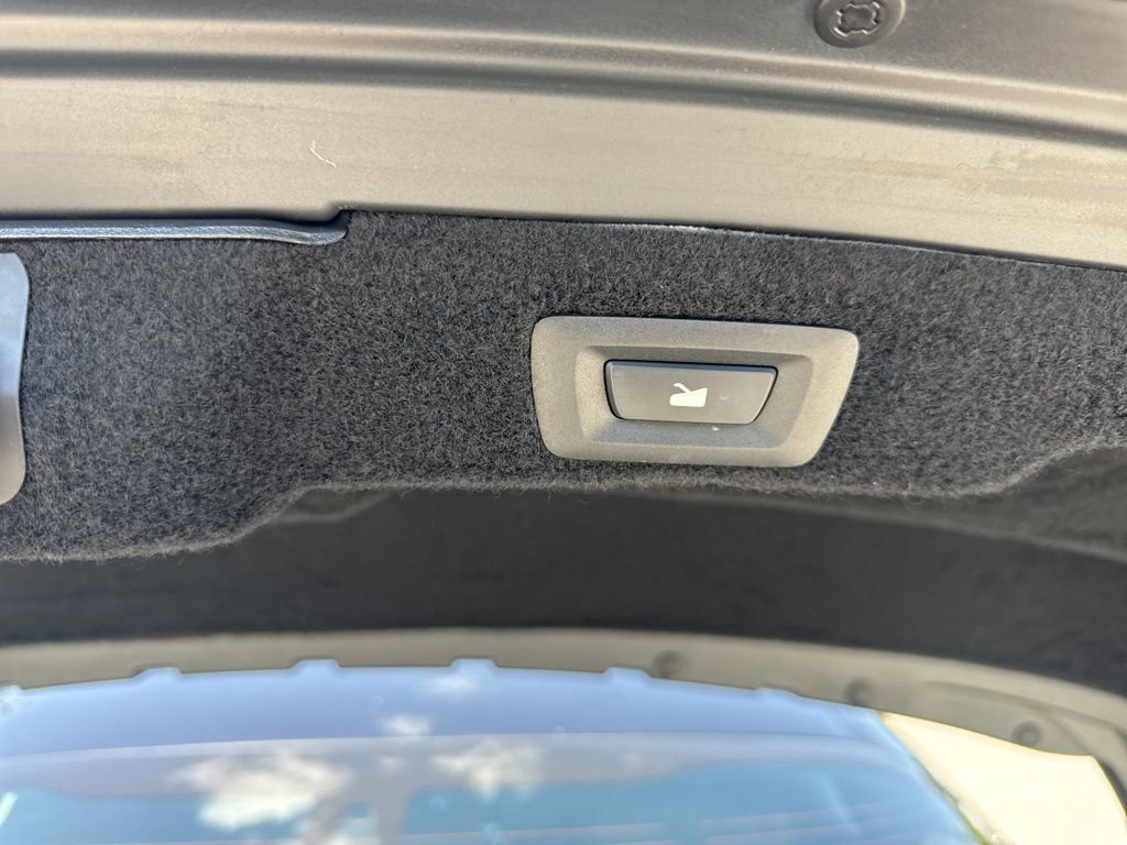 Used 2024 Lucid Air Pure image 29