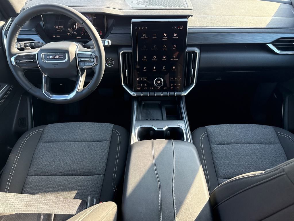 Used 2025 GMC Acadia Elevation image 11