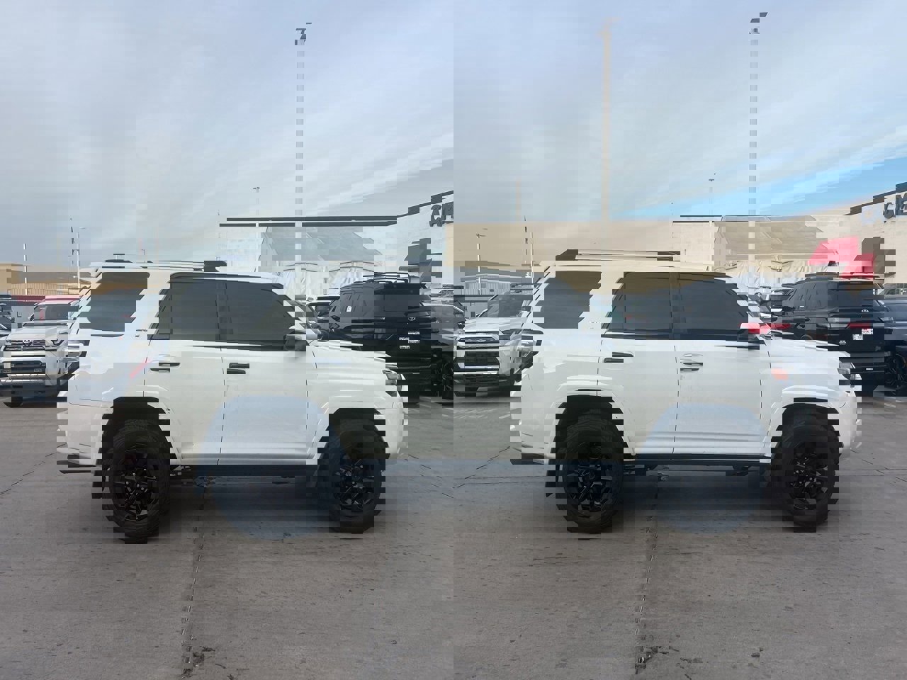 Used 2020 Toyota 4Runner SR5 image 3