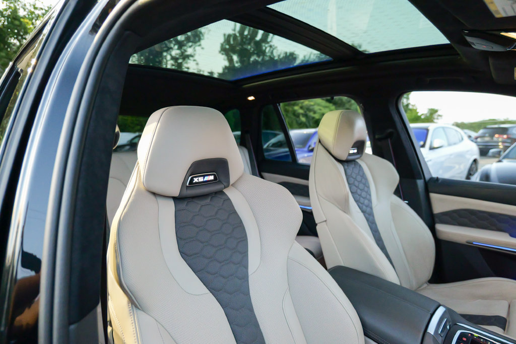 Used 2024 BMW X5 M Competition w/ Executive Package AWD/4WD image 38