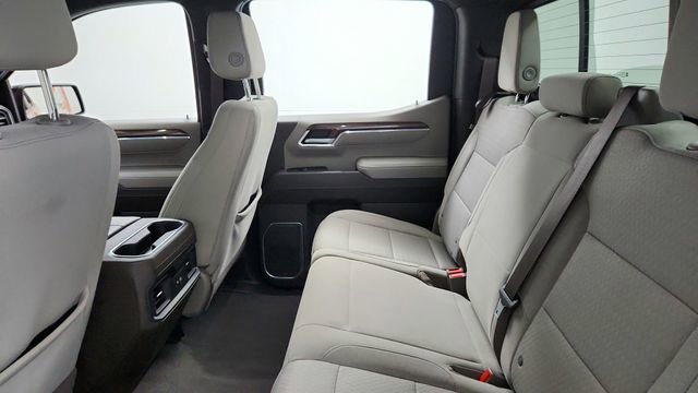 Used 2023 Chevrolet Silverado 1500 LT Trail Boss w/ Convenience Package II image 18