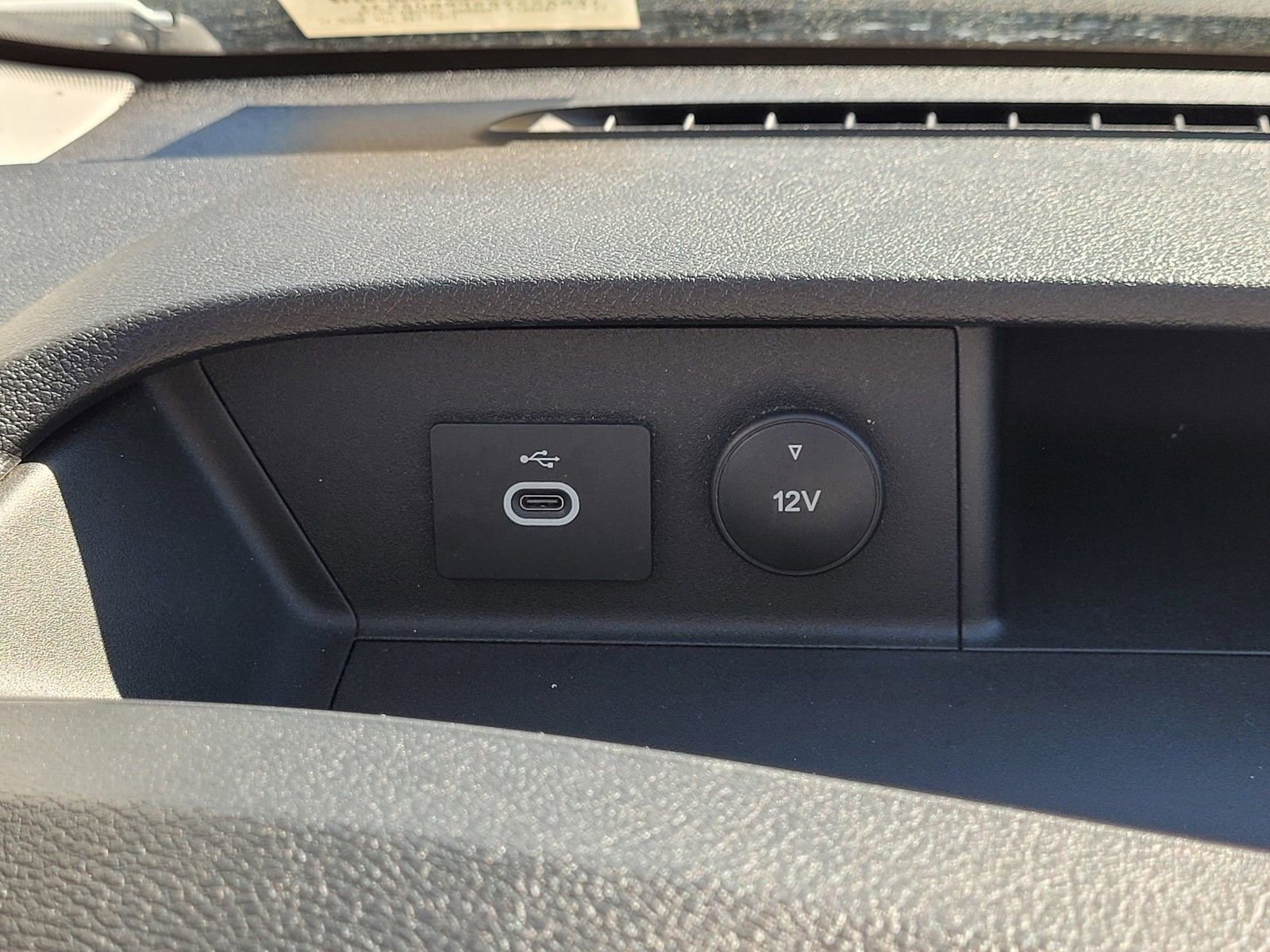 Used 2023 Ford Transit 350 XLT image 26