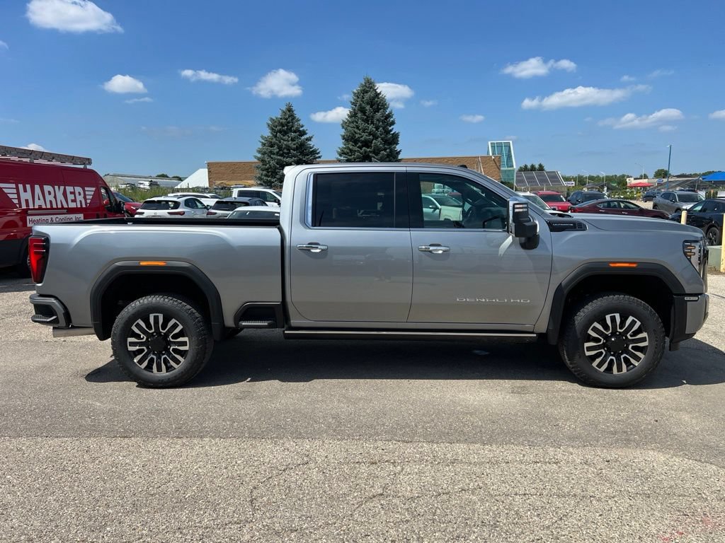 New 2026 GMC Sierra 2500 Denali Ultimate w/ LPO, Black Badging Package AWD/4WD image 10