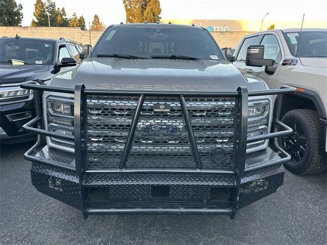 Used 2023 Ford F350 Lariat image 2