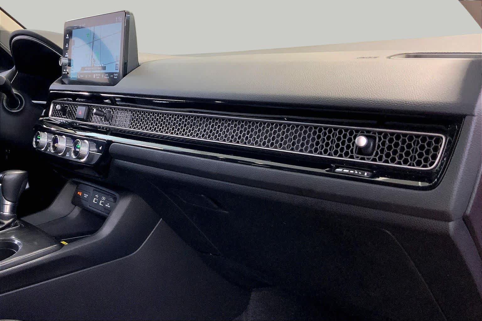 Used 2022 Honda Civic Touring image 18