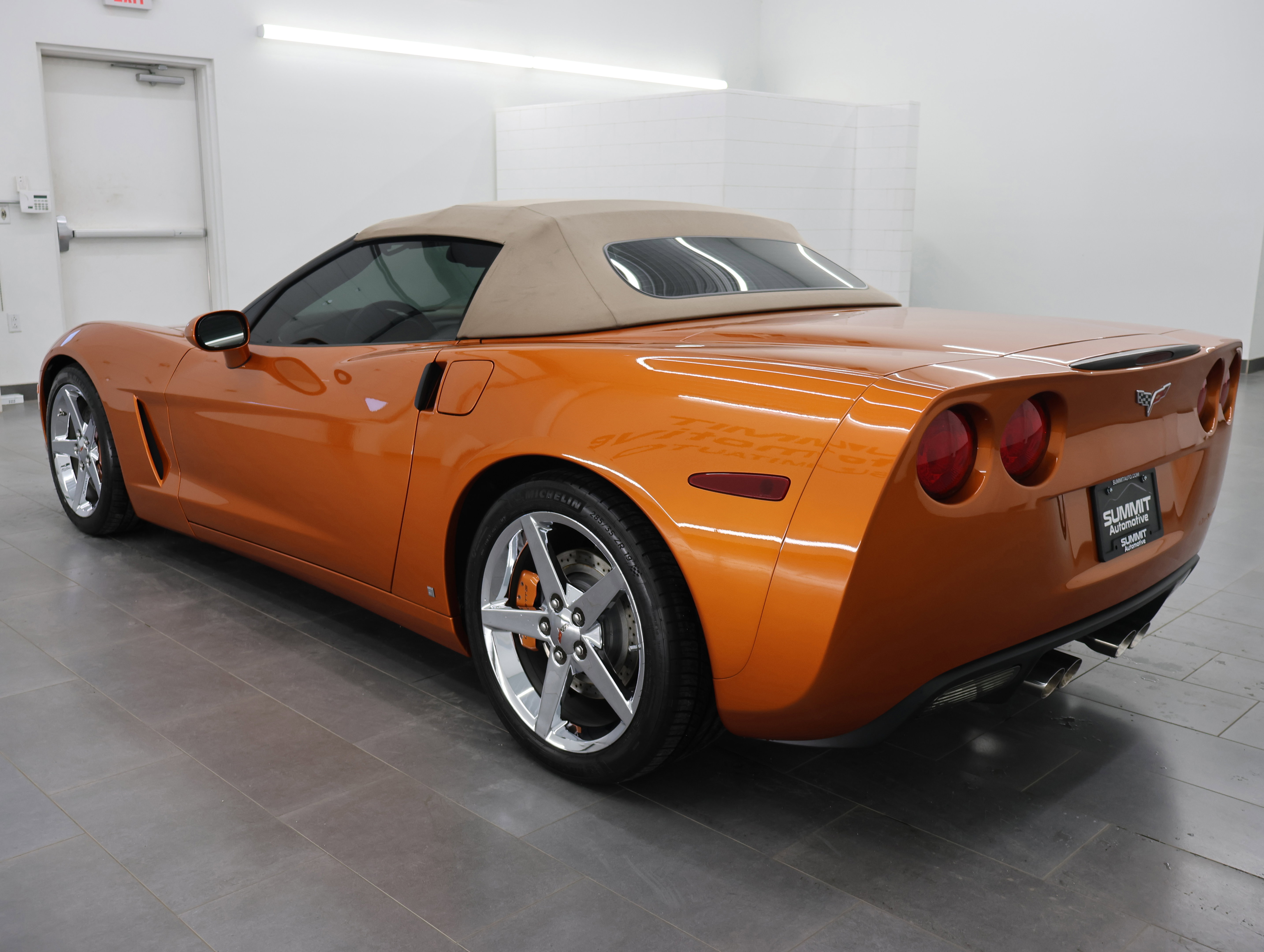 Used 2007 Chevrolet Corvette Convertible w/ Preferred Equipment Group image 6