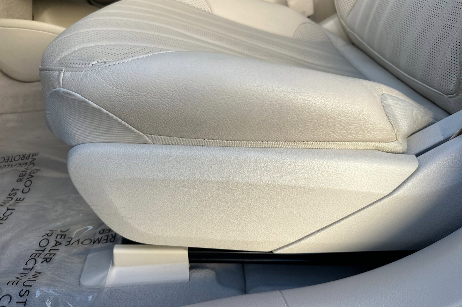 Used 2023 Mercedes-Benz EQS 580 4MATIC Sedan image 13