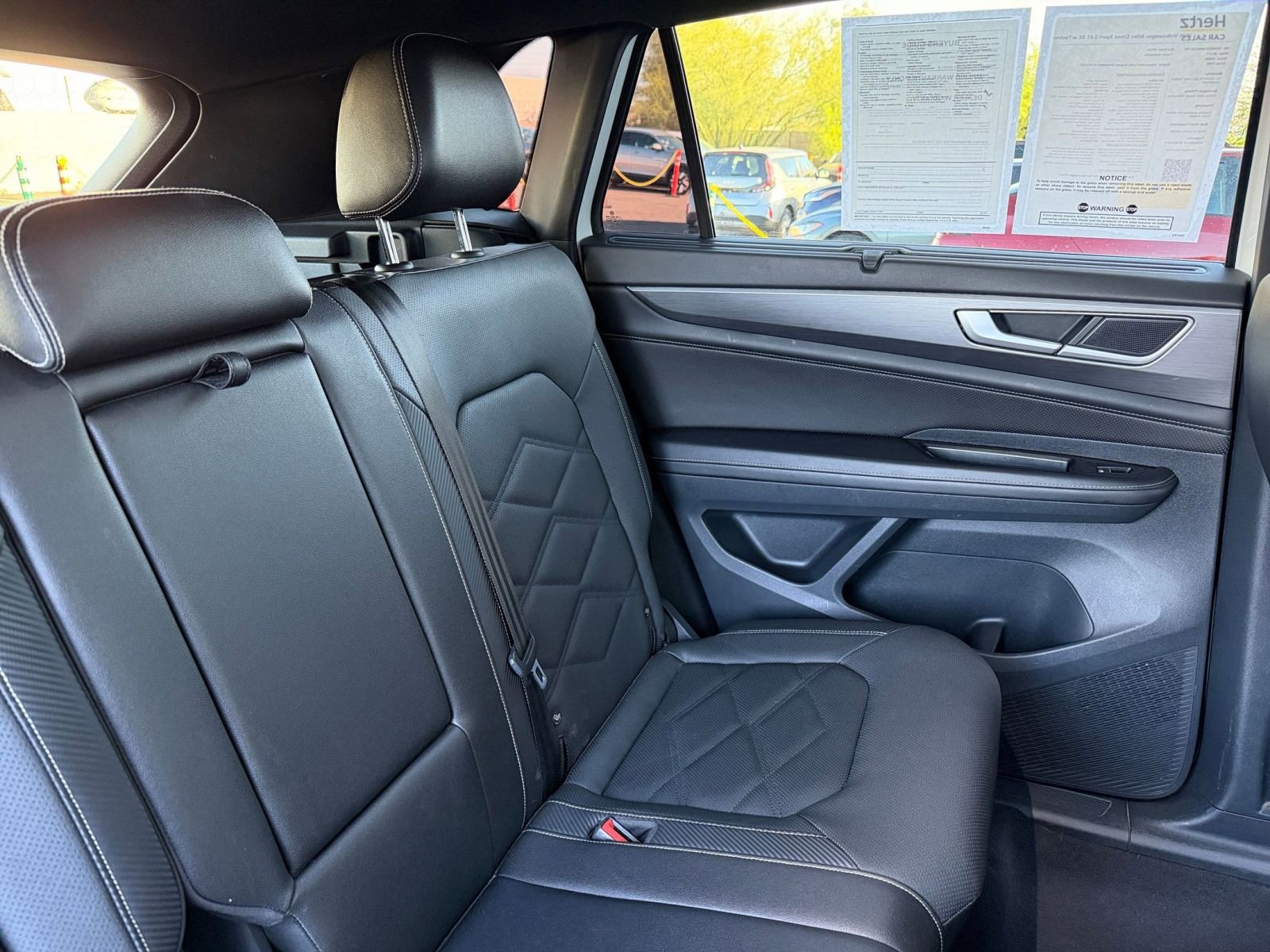 Used 2025 Volkswagen Atlas Cross Sport SE FWD image 39