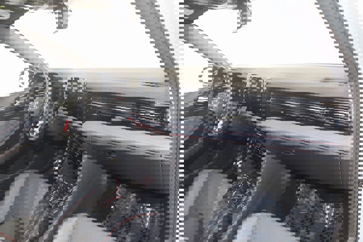 Used 2025 Volkswagen Jetta GLI Autobahn image 41