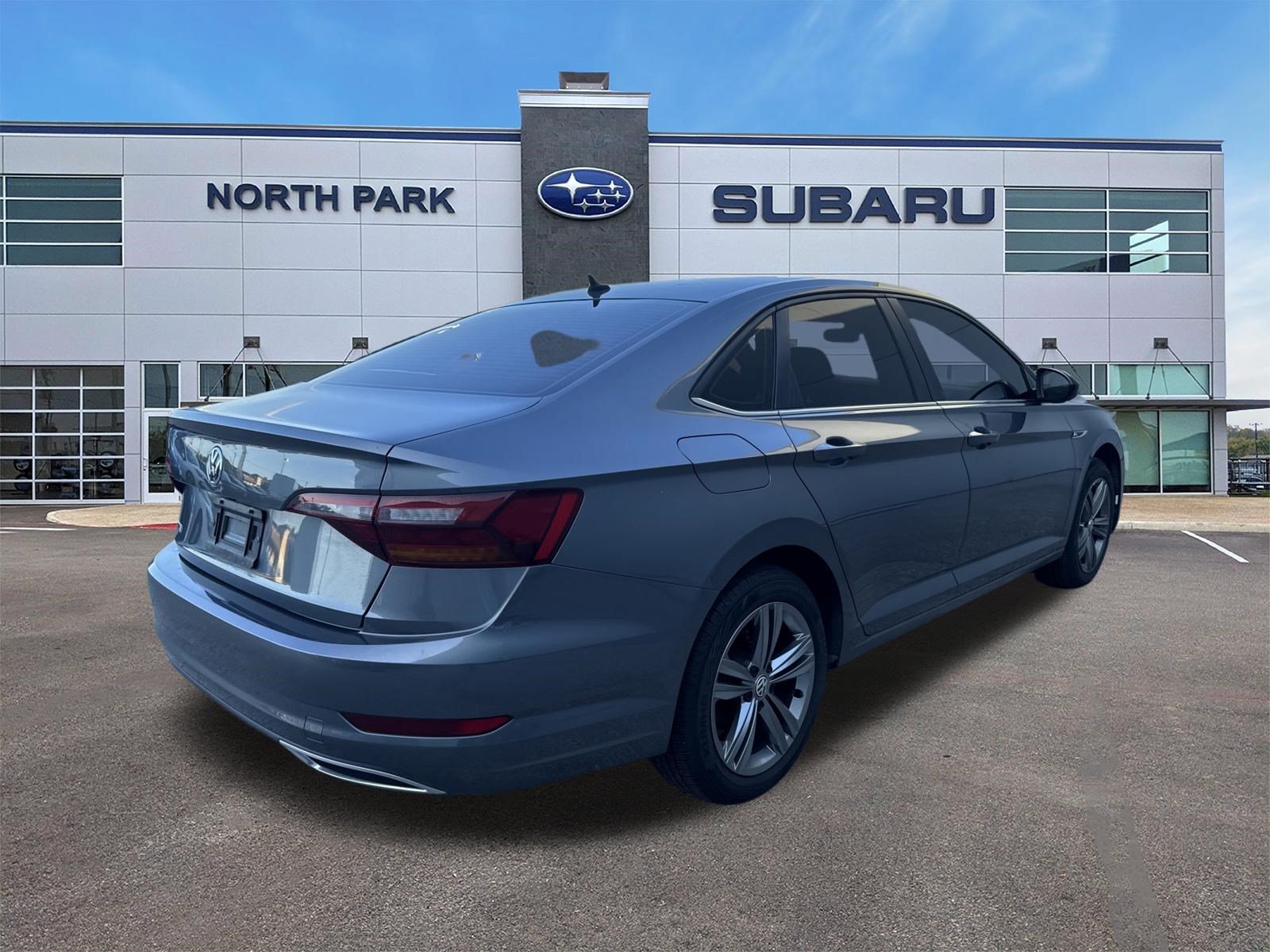 Used 2019 Volkswagen Jetta R-Line FWD image 3