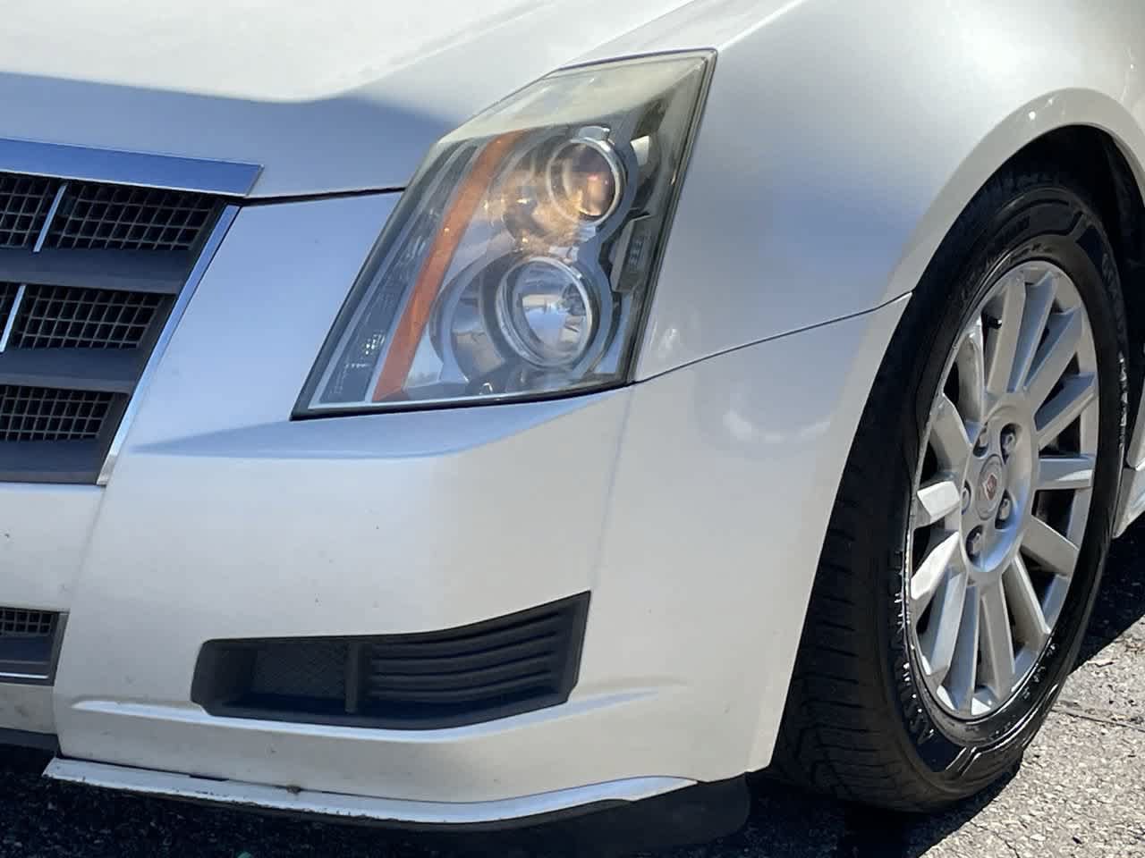 Used 2010 Cadillac CTS Luxury AWD/4WD image 32