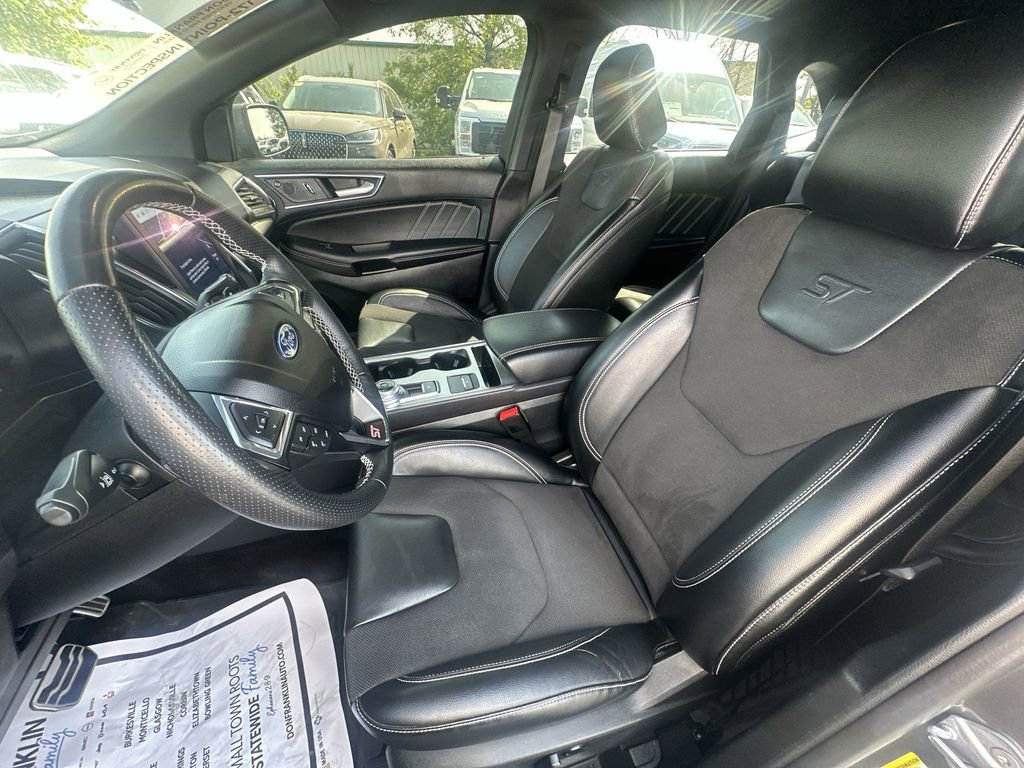 Used 2023 Ford Edge ST AWD/4WD image 17