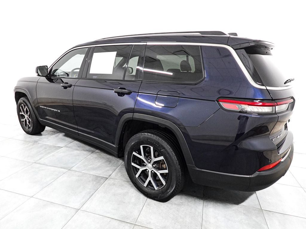 Used 2023 Jeep Grand Cherokee L Limited AWD/4WD image 5