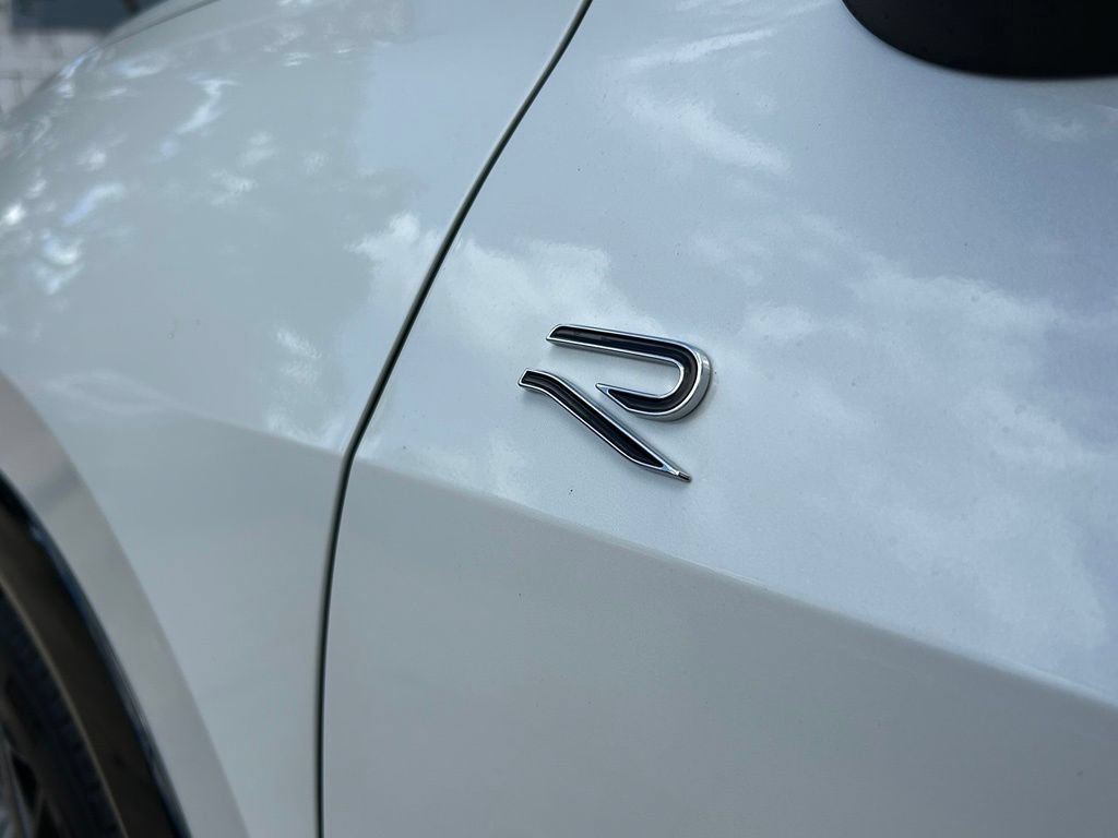 New 2026 Volkswagen Tiguan SE R-Line FWD image 31