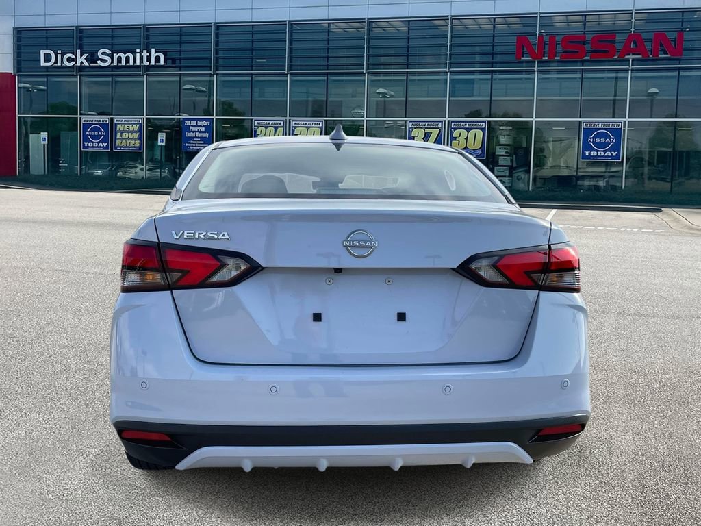 Used 2025 Nissan Versa SV w/ Trunk Package image 5