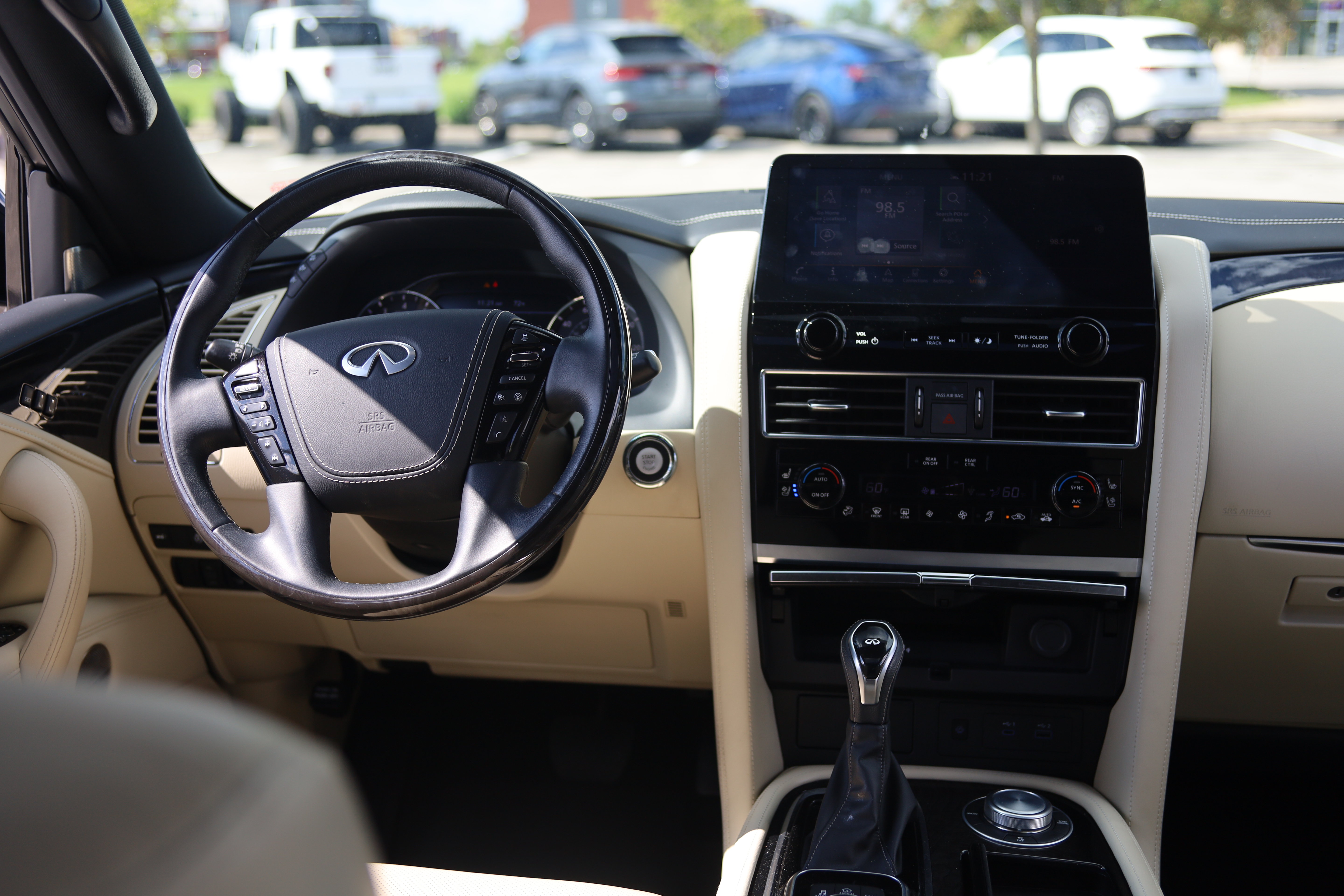 Used 2024 INFINITI QX80 Sensory w/ Cargo Package AWD/4WD image 32