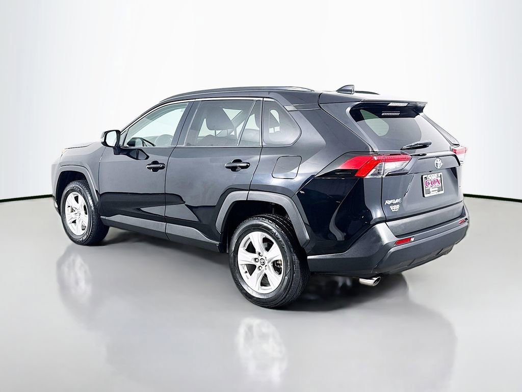 Used 2021 Toyota RAV4 XLE image 7