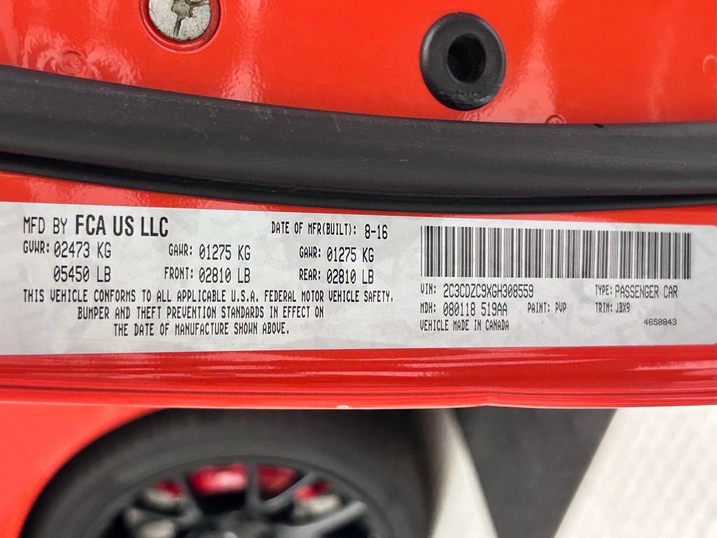 Used 2016 Dodge Challenger SRT Hellcat image 20