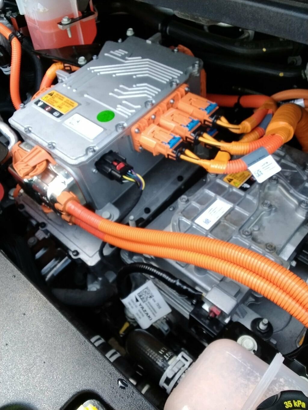 Used 2019 Chevrolet Bolt Premier w/ Infotainment Package image 27