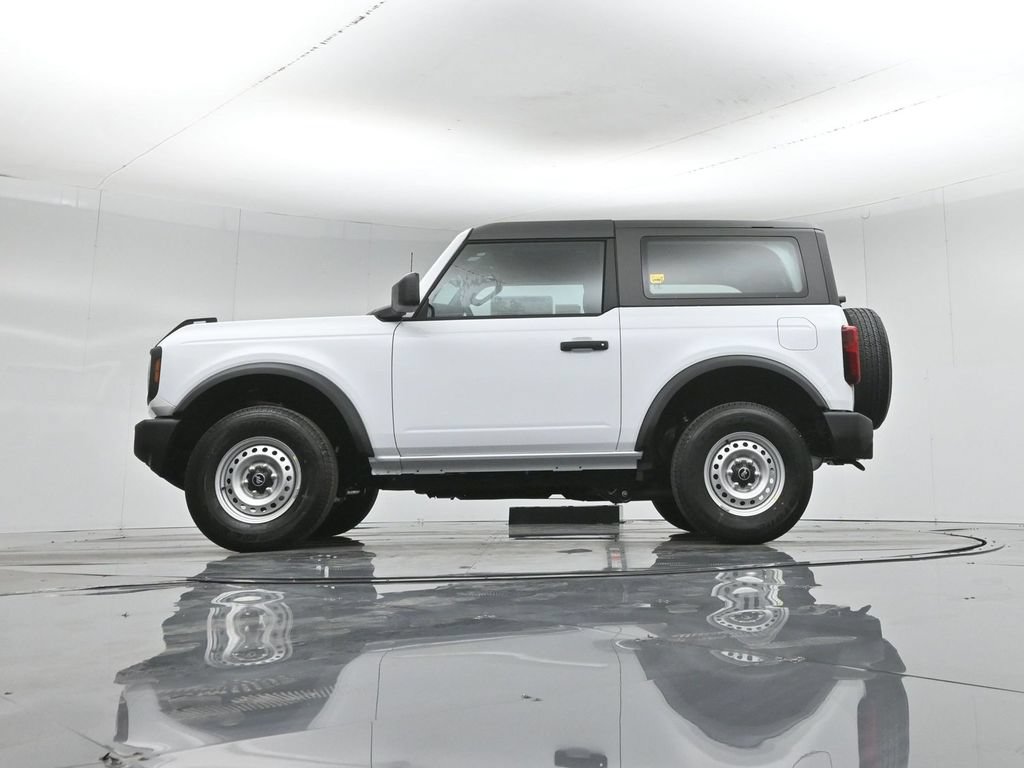 New 2026 Ford Bronco 2-Door AWD/4WD image 6