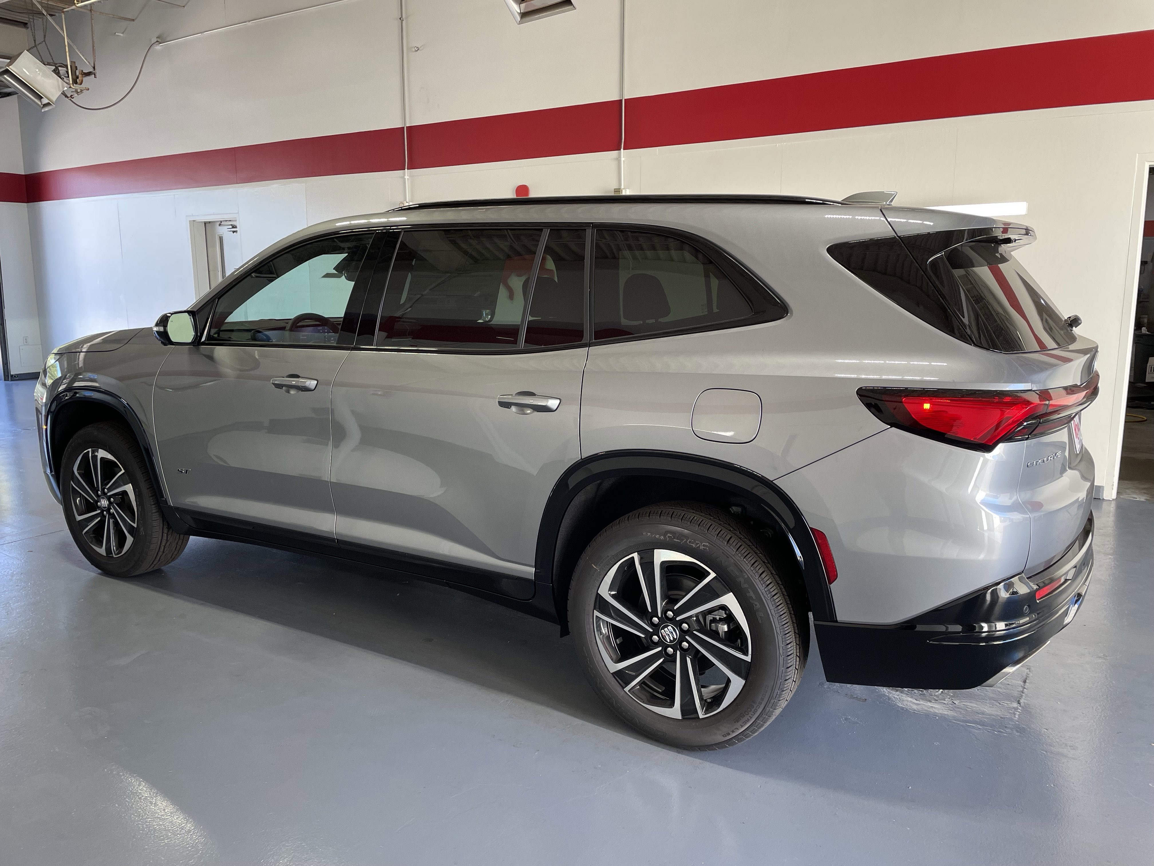 New 2026 Buick Enclave Sport Touring w/ Power Package image 5