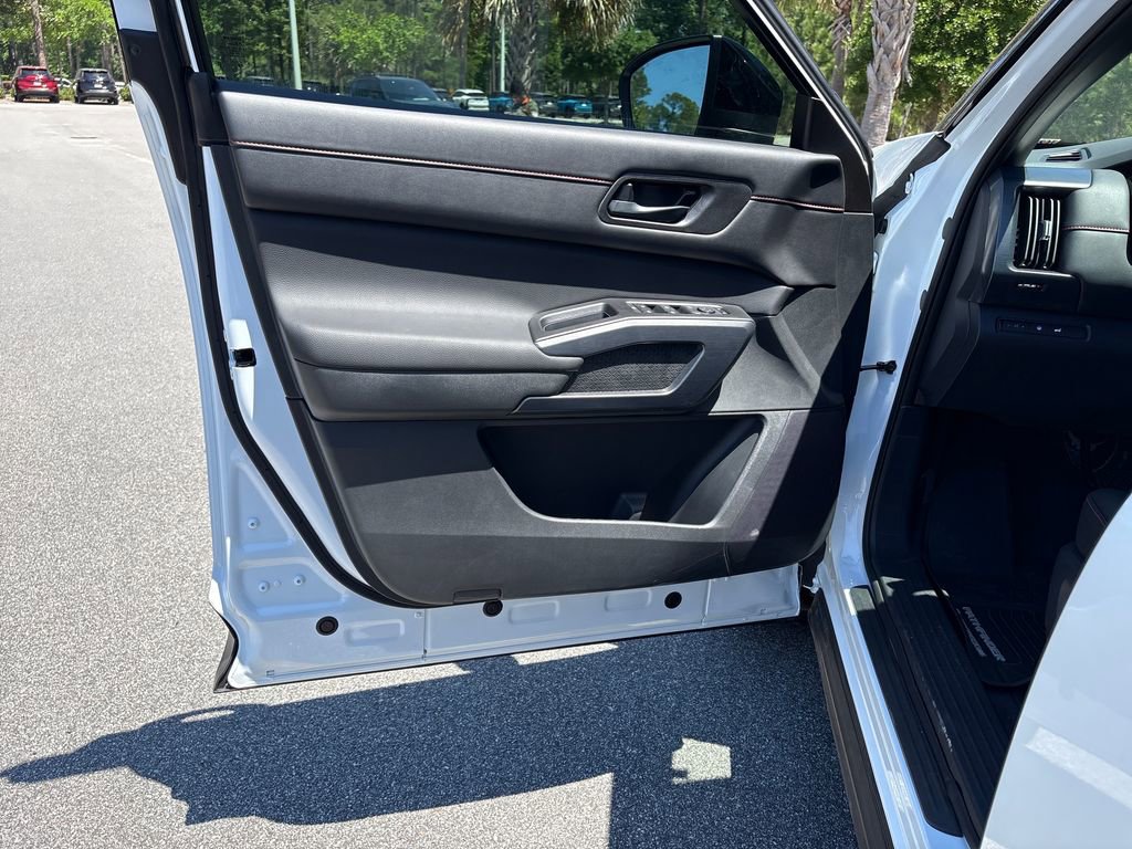New 2026 Nissan Pathfinder Rock Creek AWD/4WD image 5