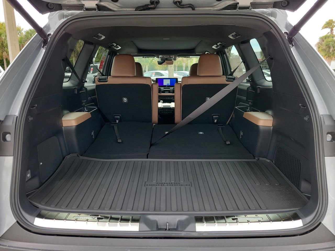 New 2026 Toyota Grand Highlander MAX Platinum image 9