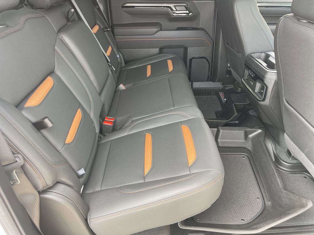 Used 2025 GMC Sierra 1500 AT4 image 27
