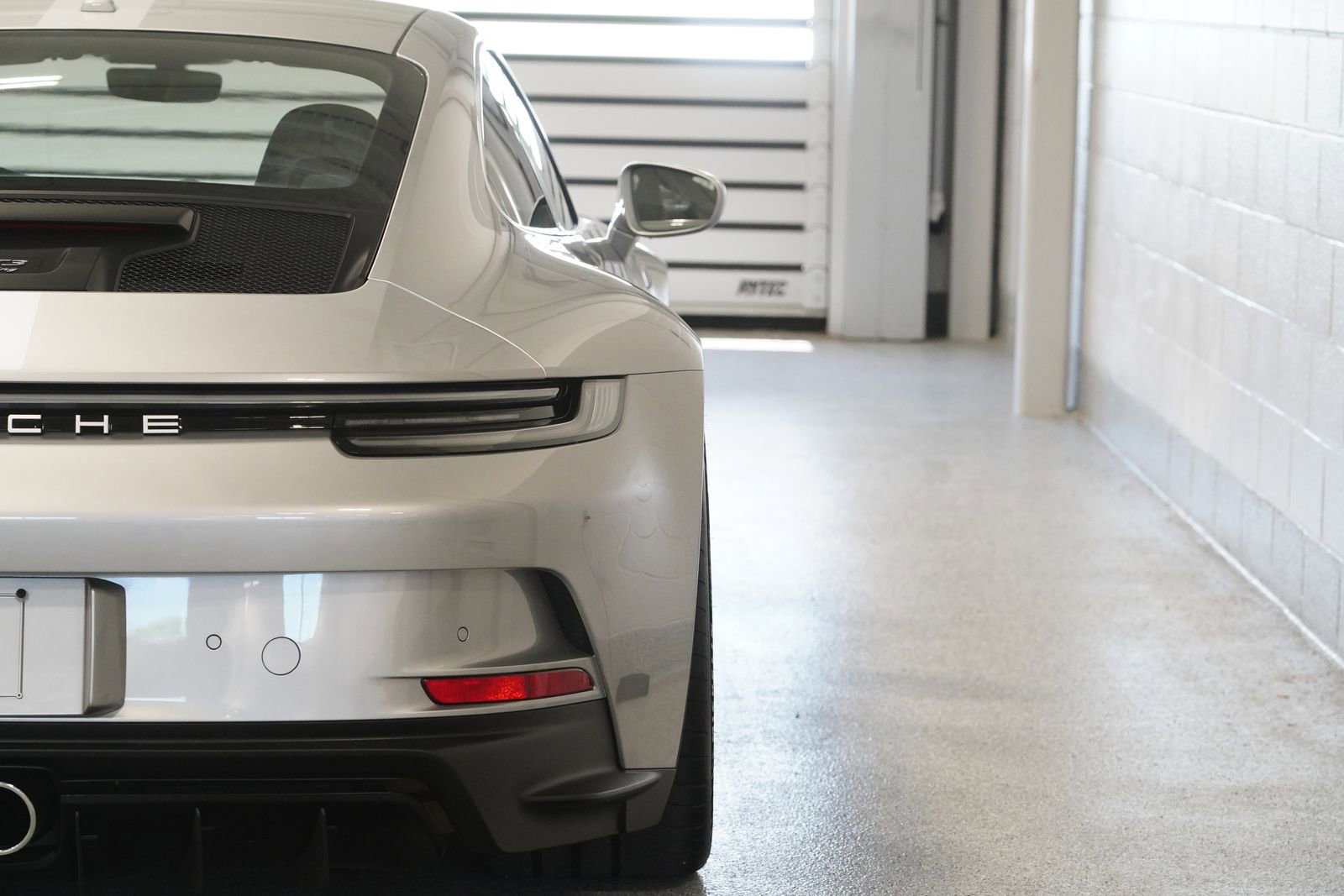Used 2022 Porsche 911 GT3 RWD image 11