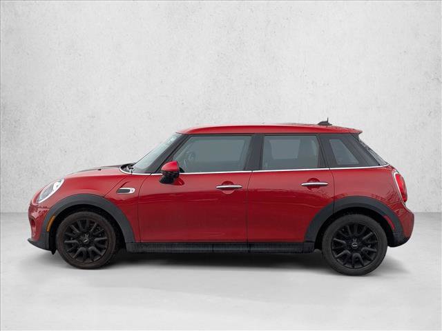 Used 2018 MINI Cooper 4-Door Hardtop image 5
