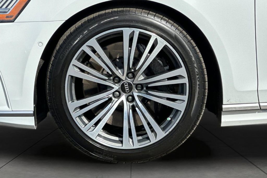 Used 2021 Audi A8 L 4.0T image 25
