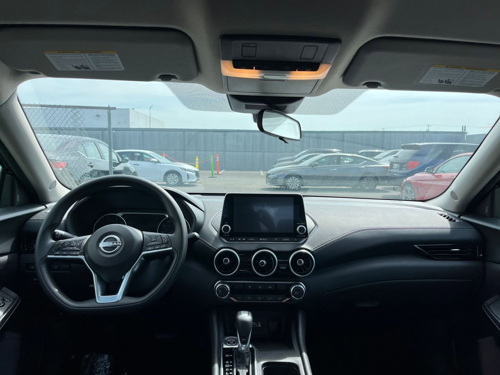 Used 2025 Nissan Sentra SV FWD image 32