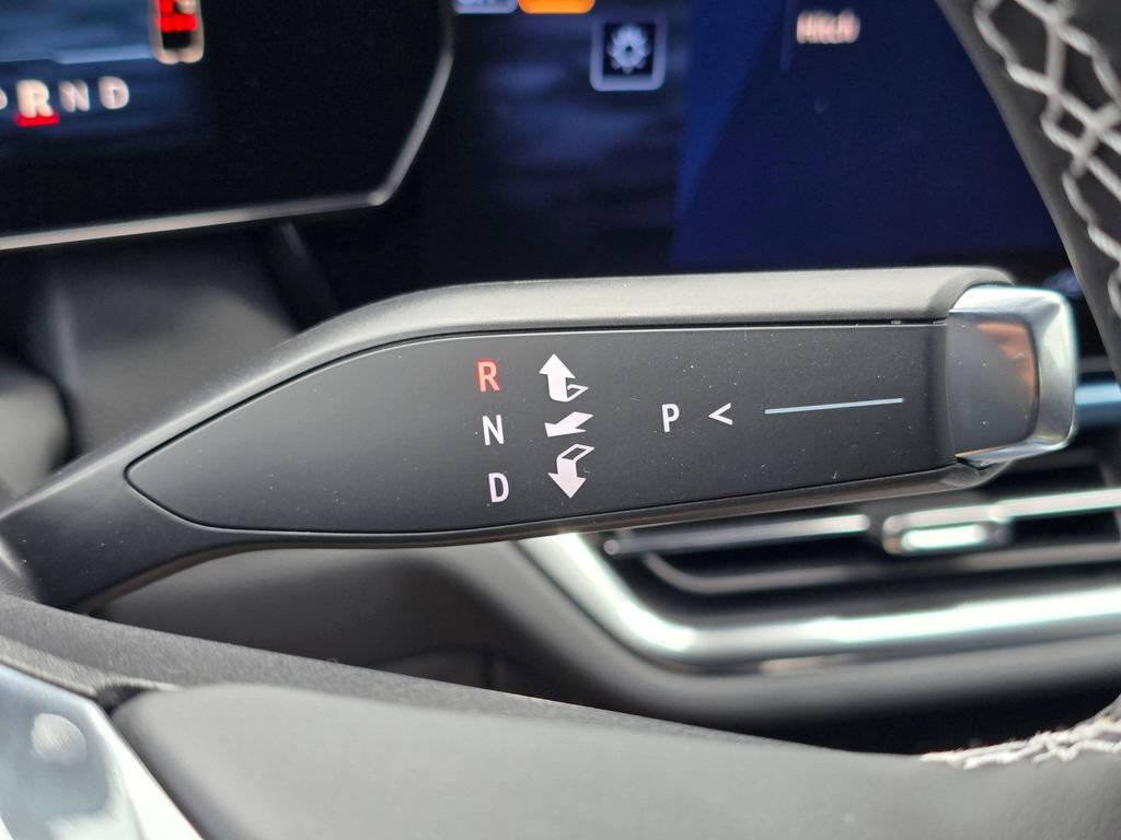 New 2026 Chevrolet Equinox EV LT AWD/4WD image 31