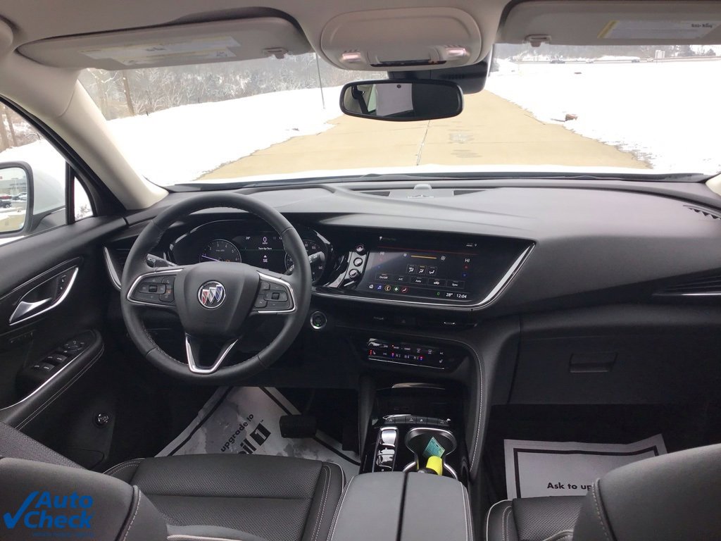 Used 2022 Buick Envision Essence w/ Safety Package image 20
