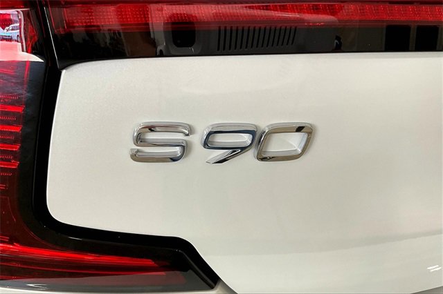 New 2025 Volvo S90 B6 Ultra w/ Lounge Package image 9