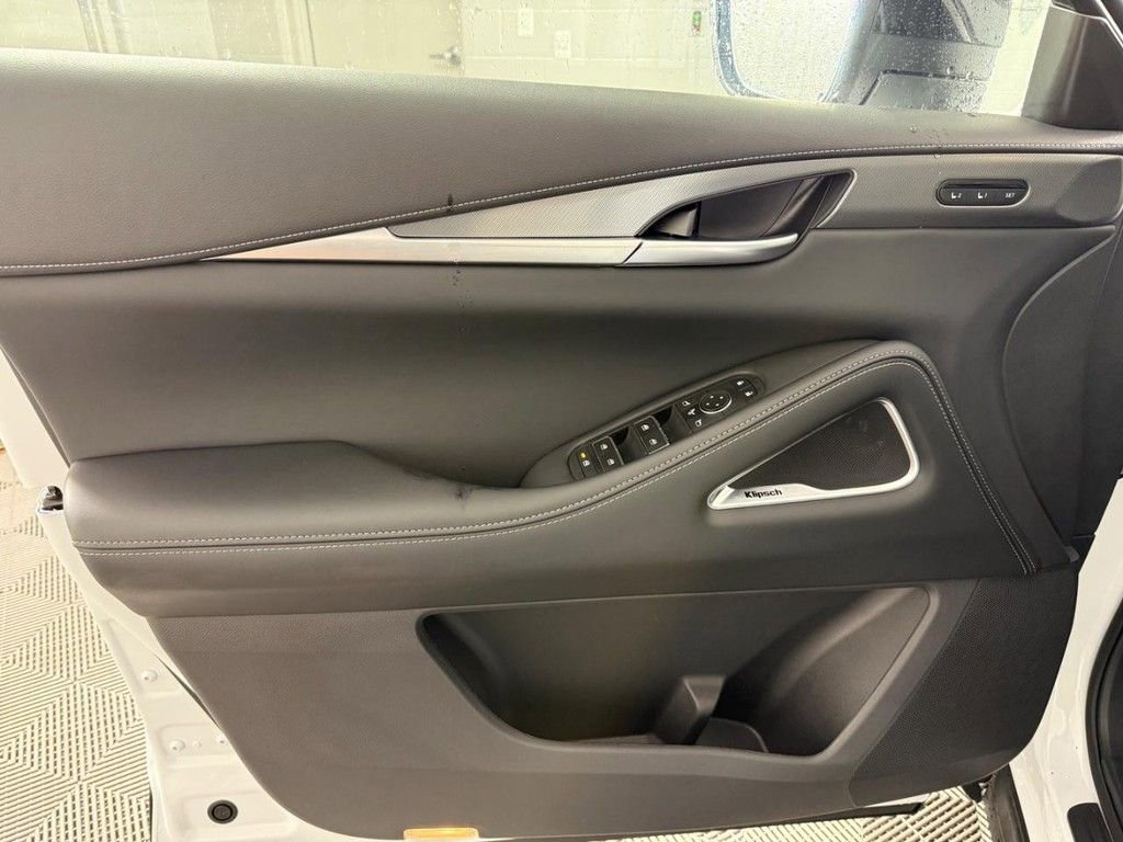 New 2026 INFINITI QX60 Luxe w/ Cargo Package image 15