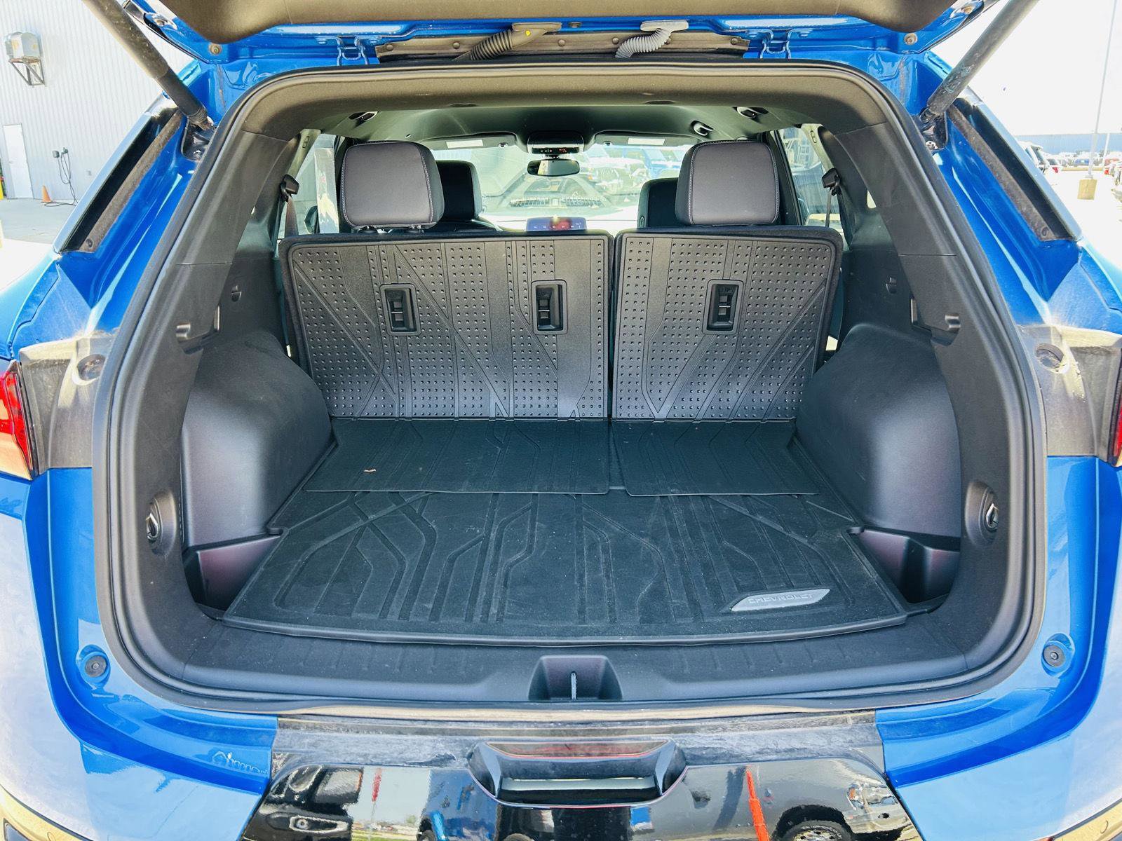 Used 2024 Chevrolet Blazer RS w/ LPO, Floor Liner Package FWD image 28